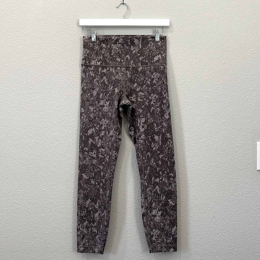 lululemon Wunder Train High-Rise Tight 25" - Picture 2 of 7